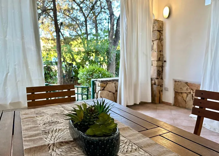 Aparthotel Isa - With Swimming Pool In 4*