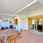 Apartahotel Isa - With Swimming Pool In 3*
