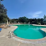 Isa - With Swimming Pool In 3* Porto Rotondo