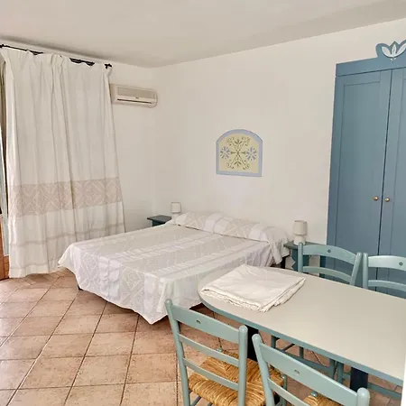 Isa - With Swimming Pool In 4* Porto Rotondo