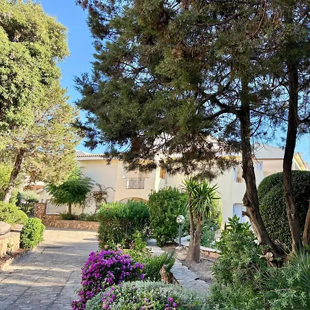 Isa - With Swimming Pool In Porto Rotondo