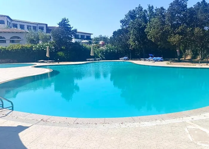Isa - With Swimming Pool In شقة فندقية بورتو روتوندو