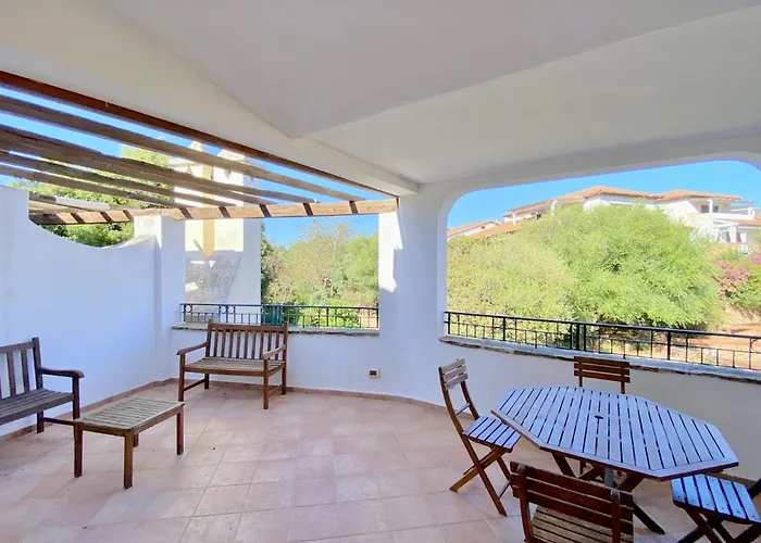 Isa - With Swimming Pool In شقة فندقية 4*